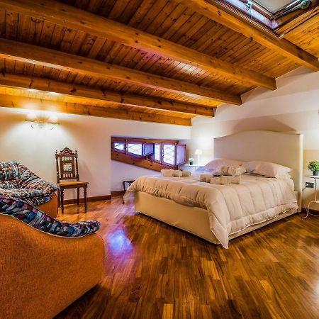 La Casa Di Ilde Al Duomo - Ortigia Holidays Сиракузы Экстерьер фото