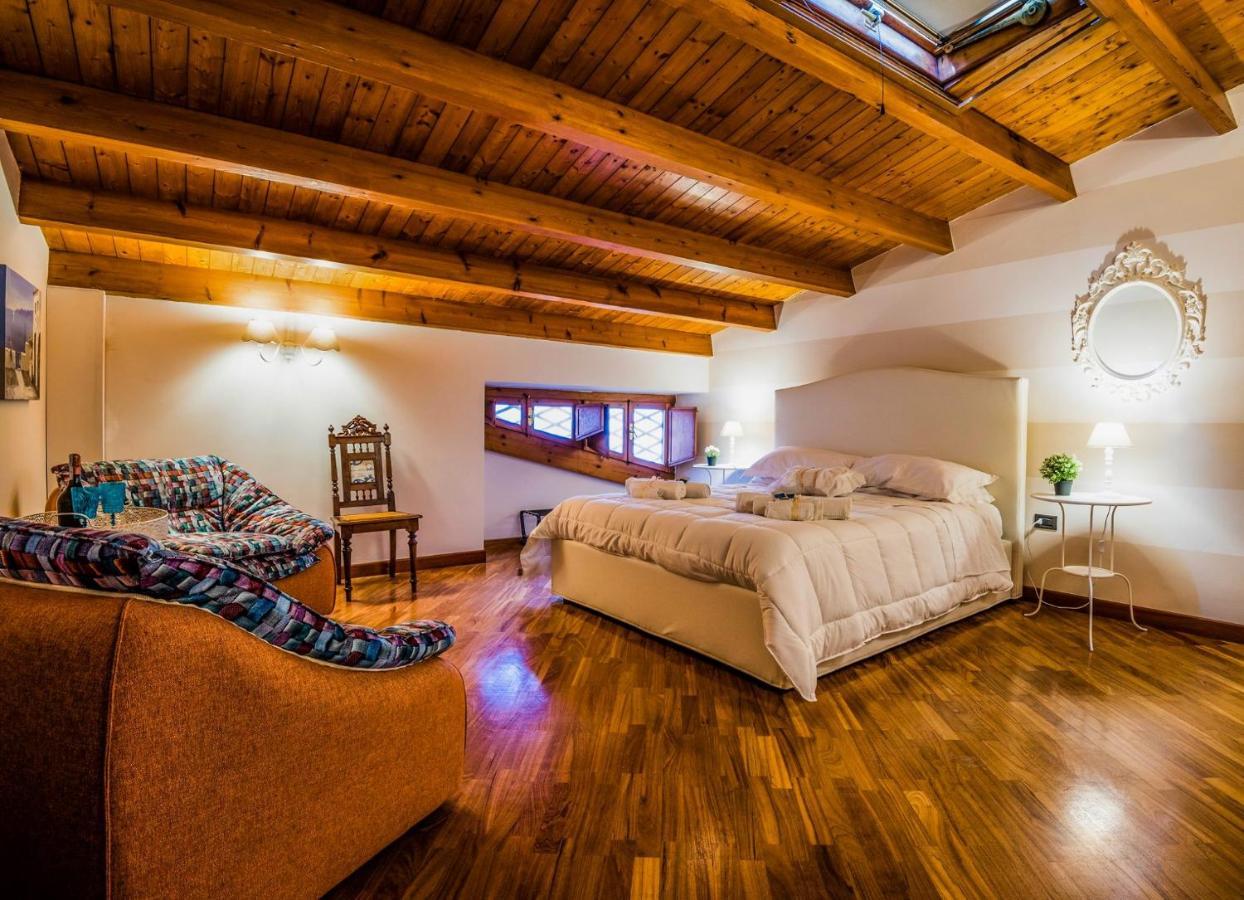 La Casa Di Ilde Al Duomo - Ortigia Holidays Сиракузы Экстерьер фото
