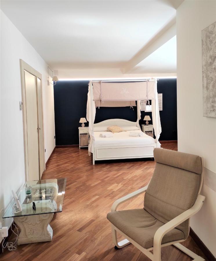 La Casa Di Ilde Al Duomo - Ortigia Holidays Сиракузы Экстерьер фото