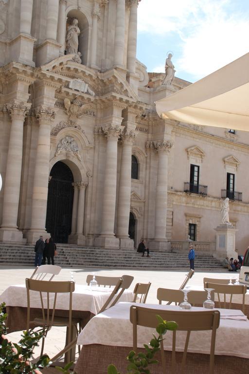 La Casa Di Ilde Al Duomo - Ortigia Holidays Сиракузы Экстерьер фото