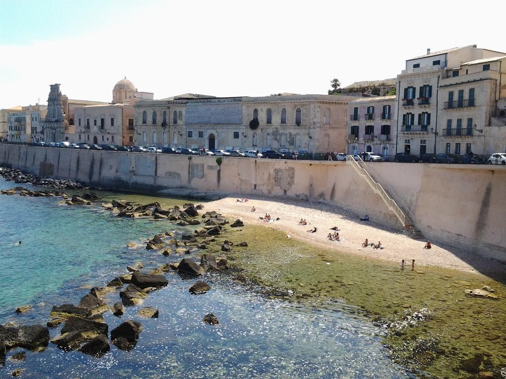 La Casa Di Ilde Al Duomo - Ortigia Holidays Сиракузы Экстерьер фото