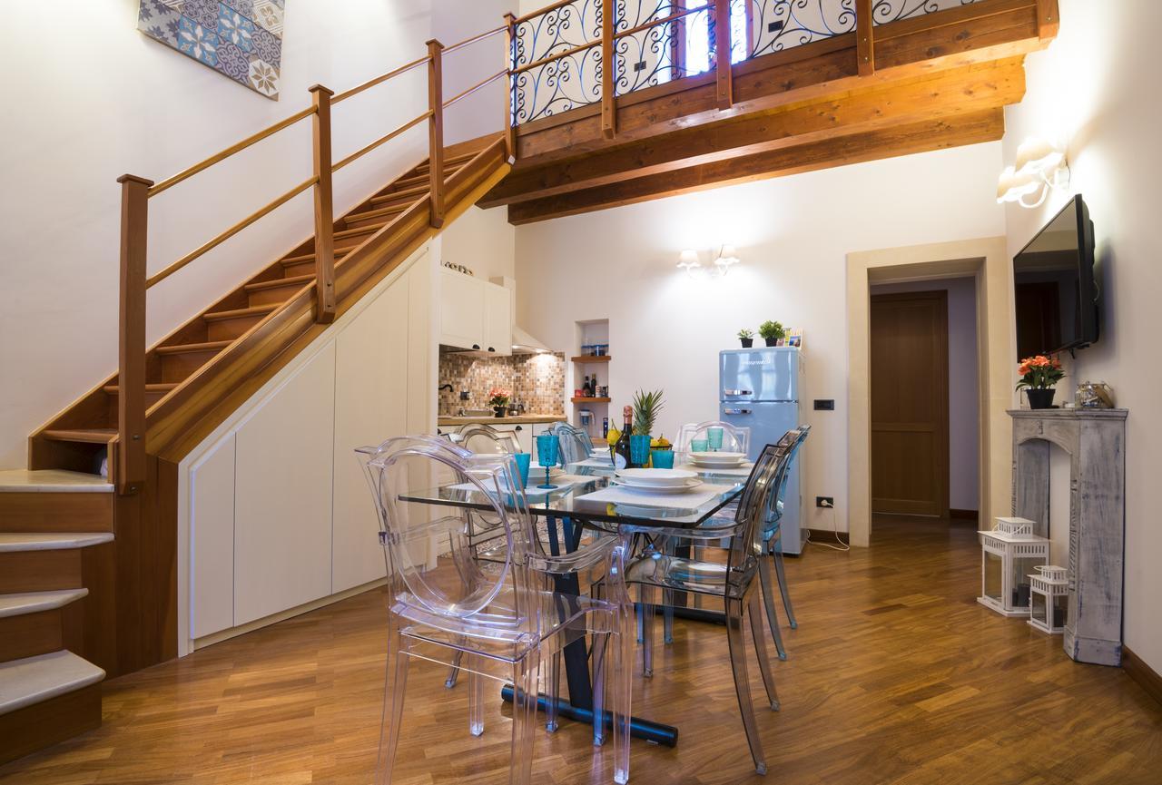 La Casa Di Ilde Al Duomo - Ortigia Holidays Сиракузы Экстерьер фото