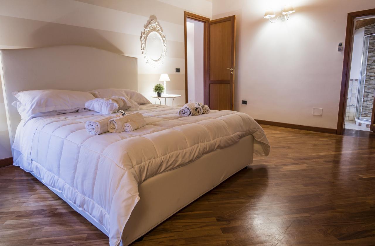 La Casa Di Ilde Al Duomo - Ortigia Holidays Сиракузы Экстерьер фото